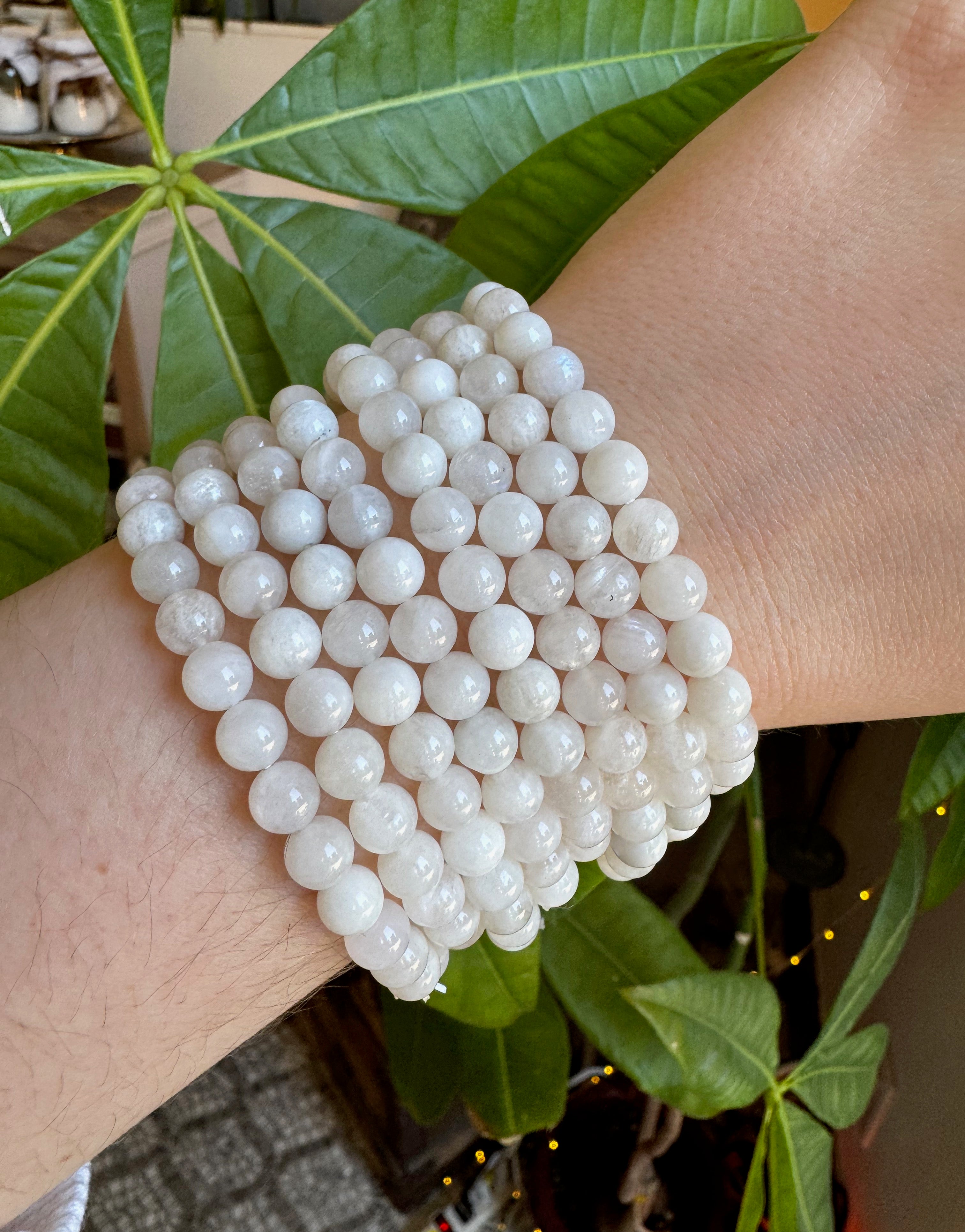 Rainbow Moonstone - 8mm Round