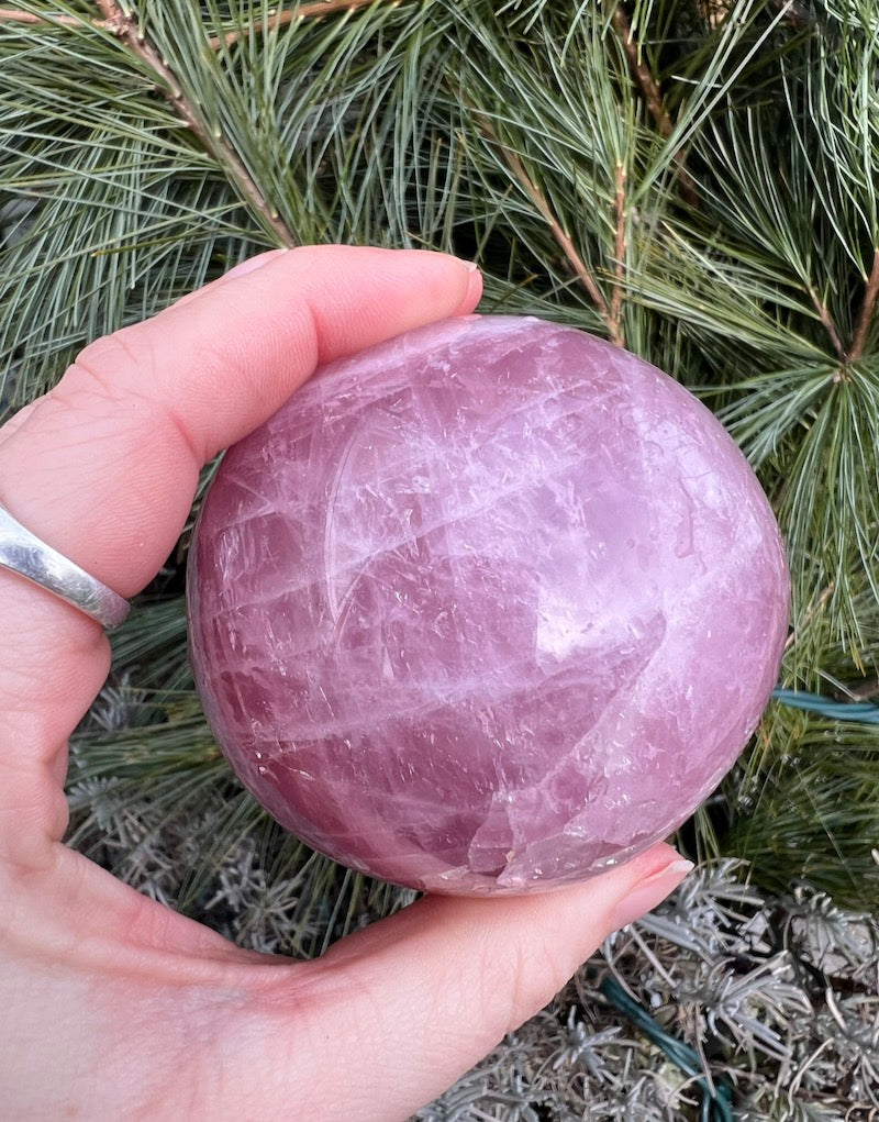 ROSE QUARTZ SPHERE - MEDIUM